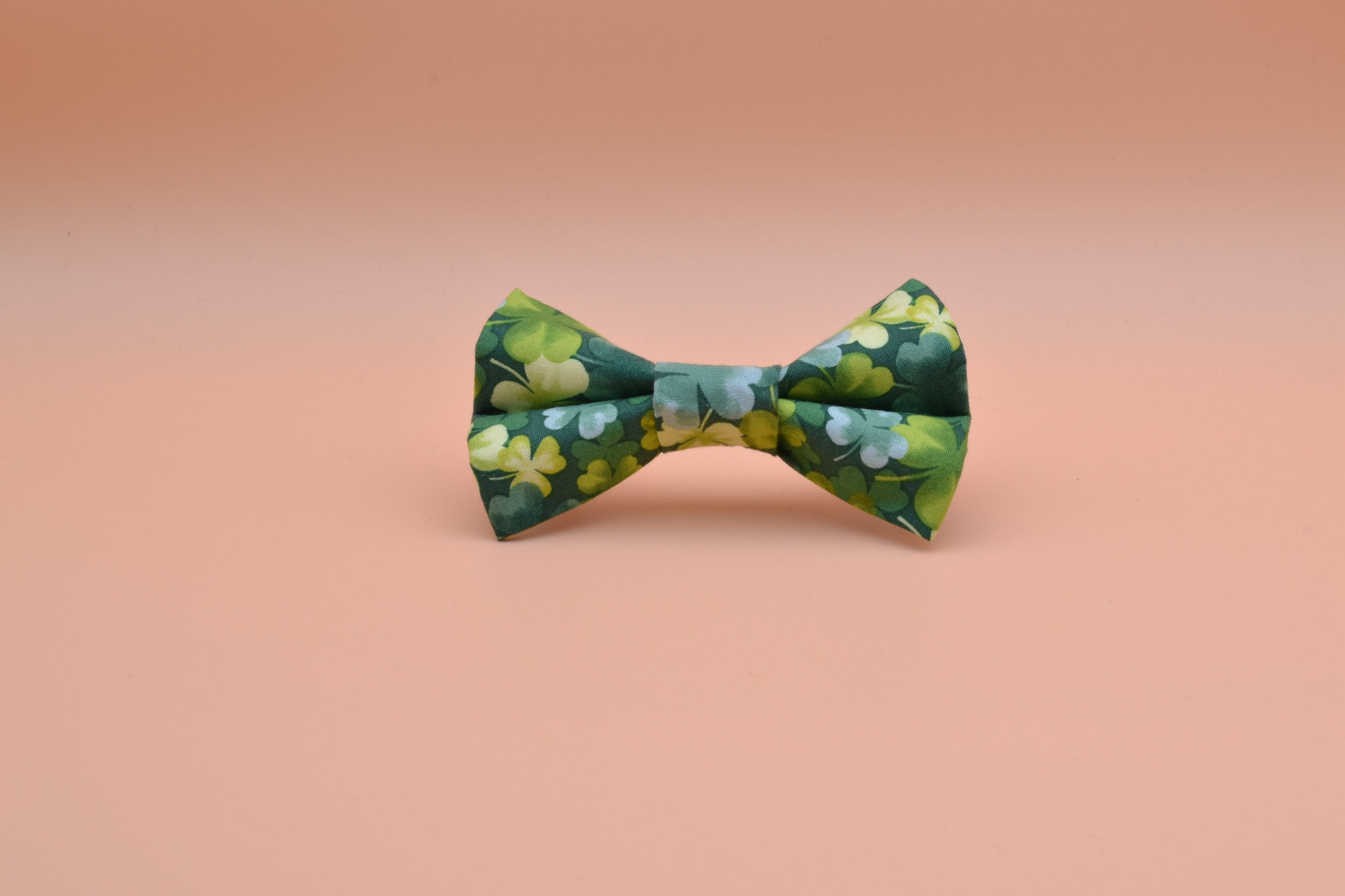 Bow tie-Clover Patch